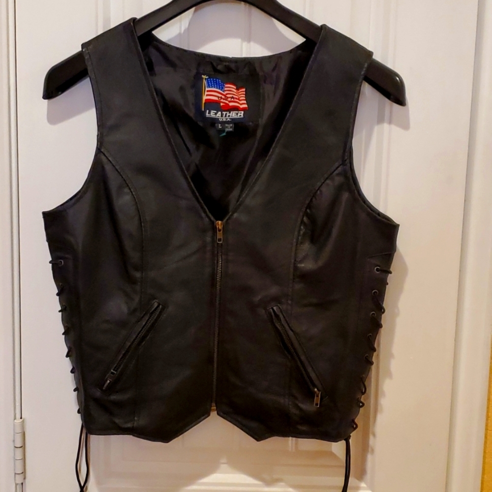USA LEATHER VEST SIZE L